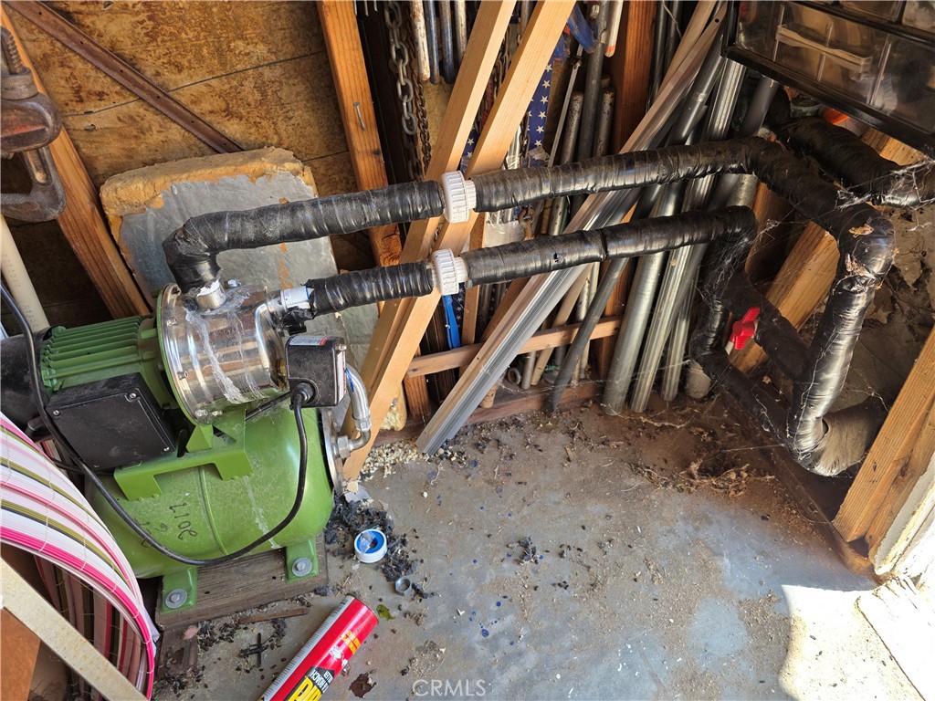 5457 Larrea Road Landers, CA 92285 - Photo 12 of 25 a view of entryway