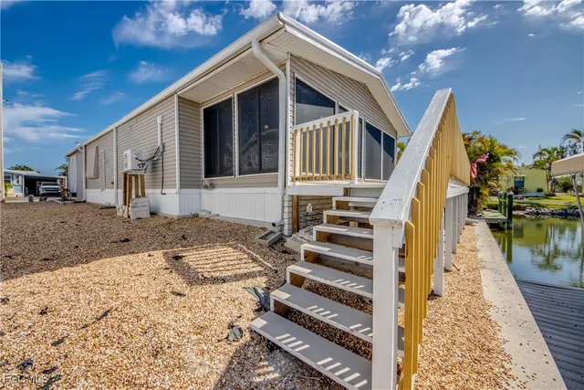 $249,900 | 5020 Gulfgate Lane, St. James City, FL 33956