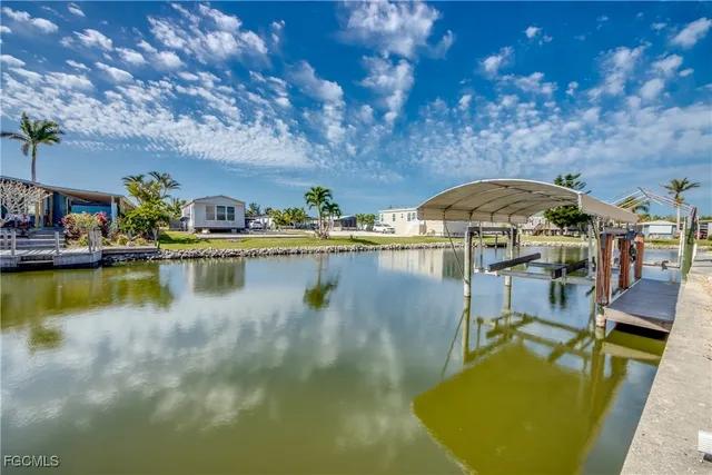 $249,900 | 5020 Gulfgate Lane, St. James City, FL 33956