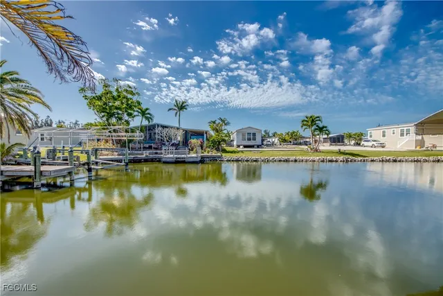 $249,900 | 5020 Gulfgate Lane, St. James City, FL 33956