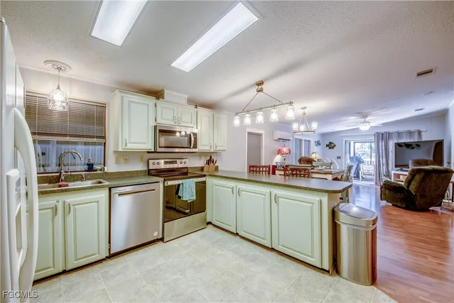 $249,900 | 5020 Gulfgate Lane, St. James City, FL 33956
