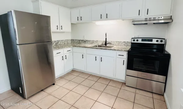 $1,895 | 39 Cedar Avenue, Unit 39, Cocoa Beach, FL 32931