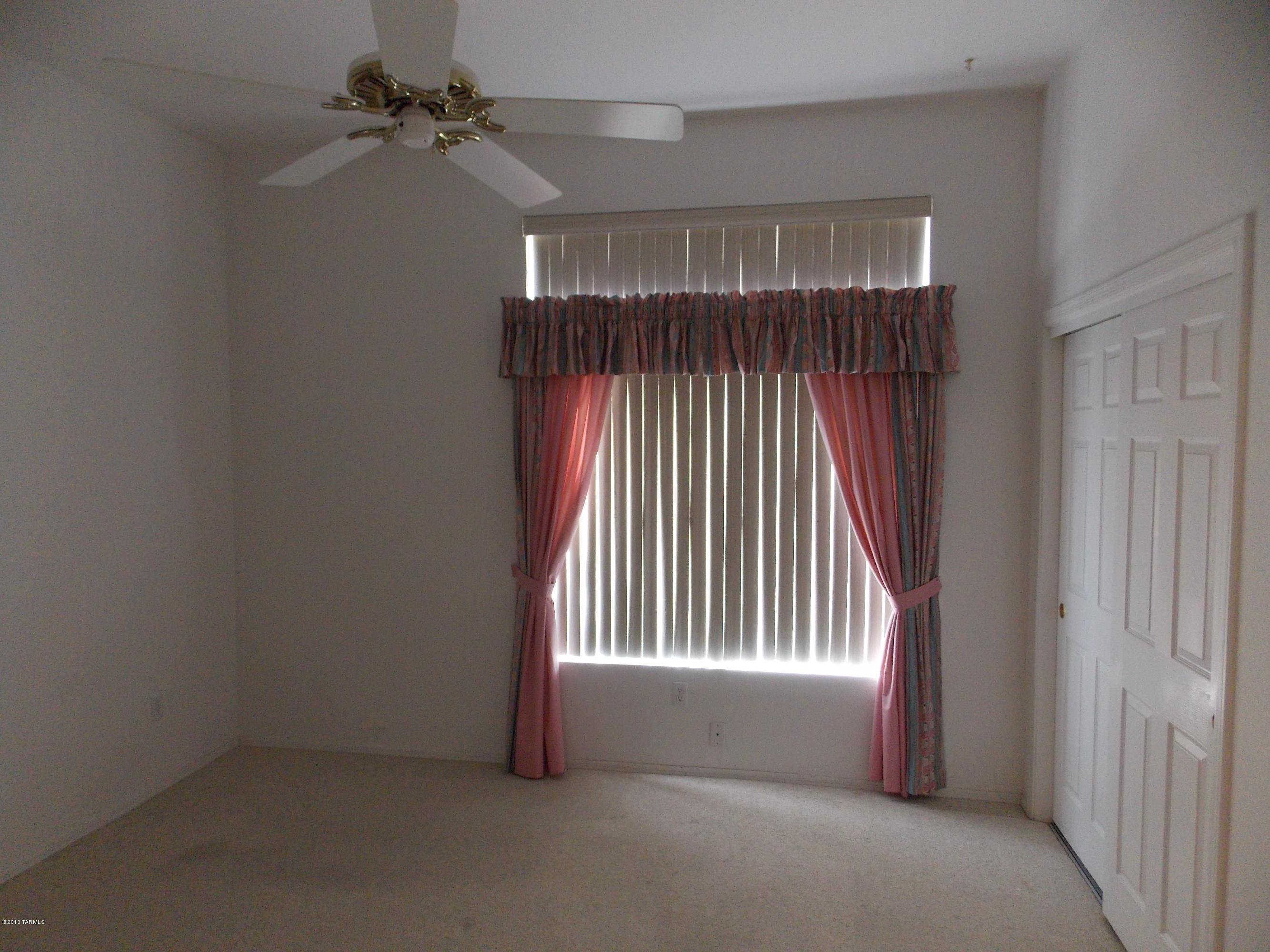 1686 East Crown Ridge Way Tucson, AZ 85755 - Photo 10 of 46