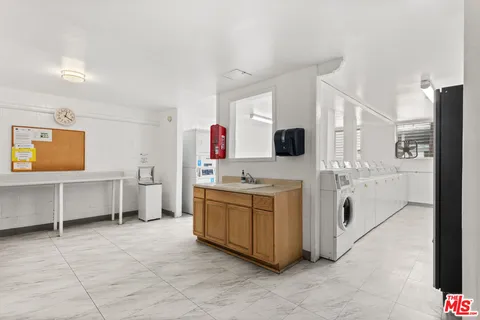 $595,000 | 4900 Overland Avenue, Unit 196, Culver City, CA 90230