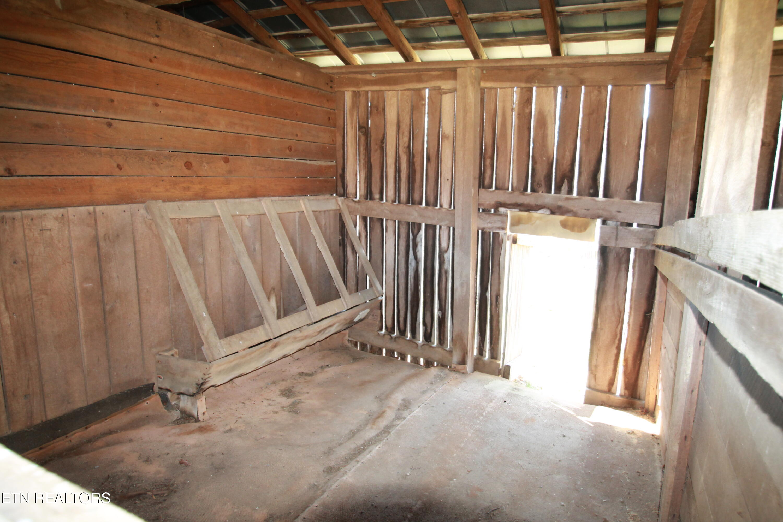 400 Alderville Road Winfield, TN 37892 - Photo 37 of 40 IMG_0133 - Copy