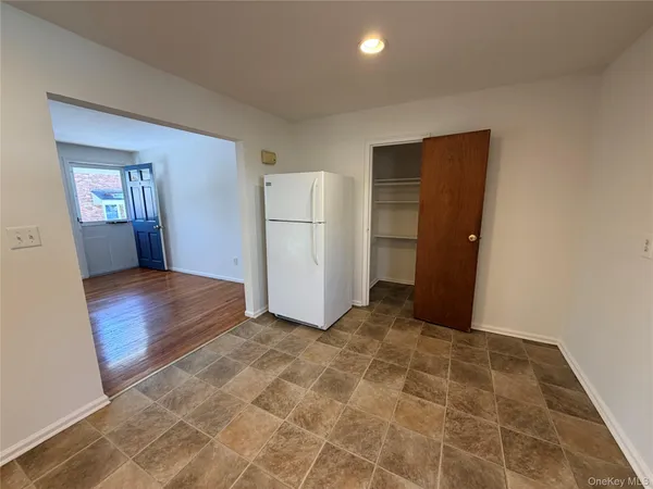 $2,700 | 86 McLoughlin Street, Unit B, Glen Cove, NY 11542