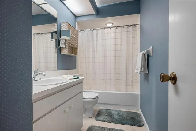 $150,000 | 1235 Tallywood Drive, Unit 7013, Sarasota, FL 34237