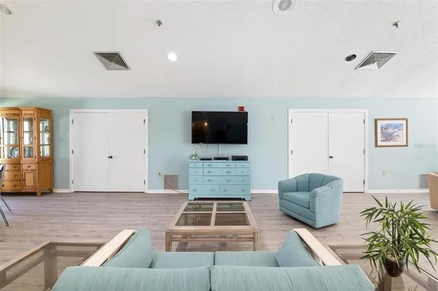 $150,000 | 1235 Tallywood Drive, Unit 7013, Sarasota, FL 34237