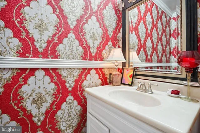 $3,400 | 5908 Wescott Hills Way, Alexandria, VA 22315