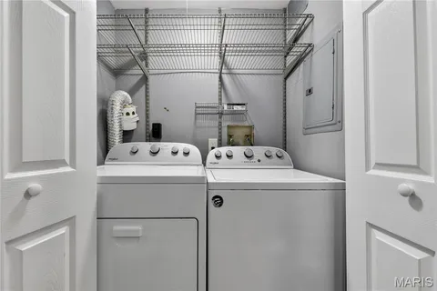 $239,900 | 5544 Waterman Boulevard, Unit 3W, St. Louis, MO 63112