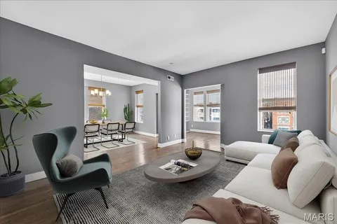 $239,900 | 5544 Waterman Boulevard, Unit 3W, St. Louis, MO 63112