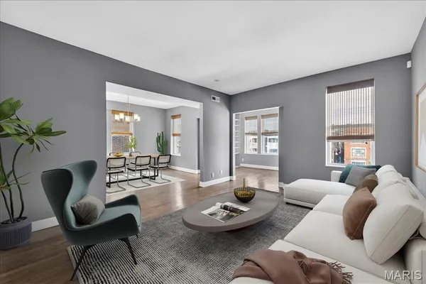 $239,900 | 5544 Waterman Boulevard, Unit 3W, St. Louis, MO 63112