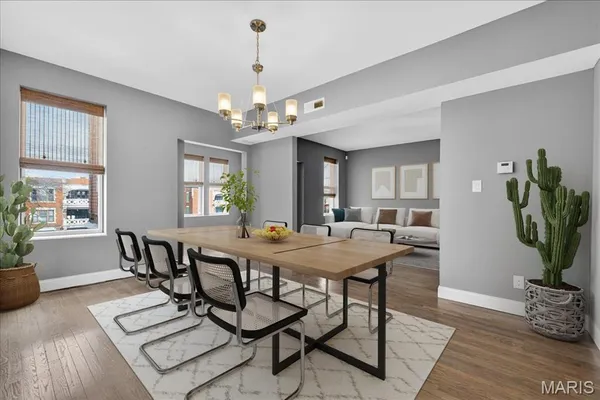 $239,900 | 5544 Waterman Boulevard, Unit 3W, St. Louis, MO 63112