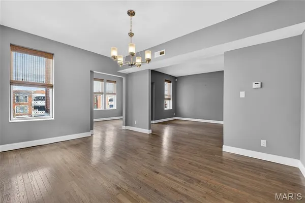 $239,900 | 5544 Waterman Boulevard, Unit 3W, St. Louis, MO 63112