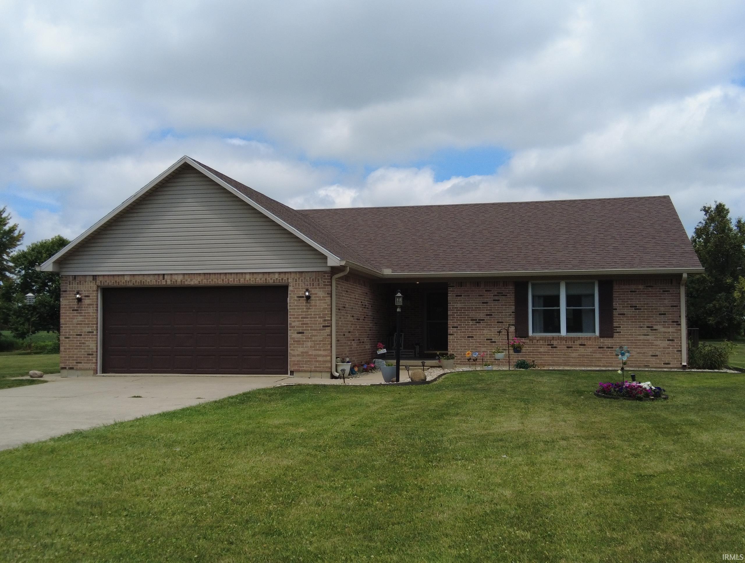 3725 East Bailey Road Monticello, IN 47960 - Photo 1 of 36 Gallery Image 1