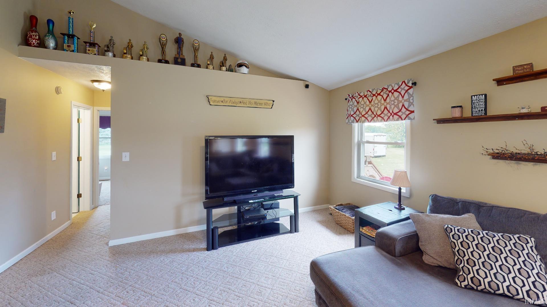 3725 East Bailey Road Monticello, IN 47960 - Photo 16 of 36 Gallery Image 16