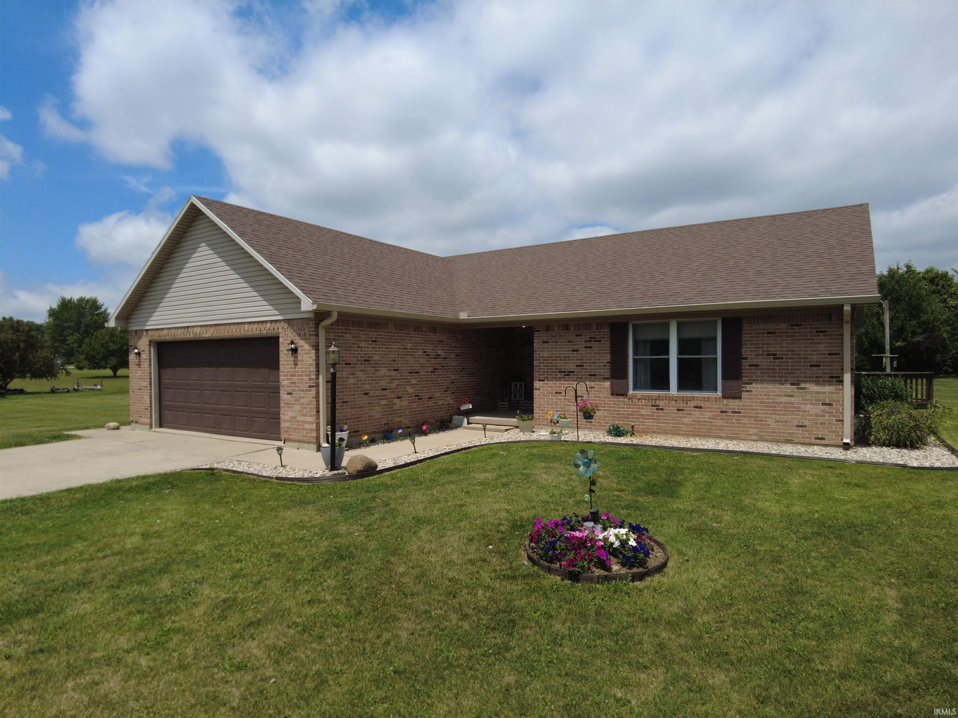 3725 East Bailey Road Monticello, IN 47960 - Photo 2 of 36 Gallery Image 2