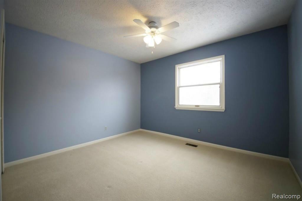 2095 Mason Road Howell, MI 48843 - Photo 18 of 23 Bedroom