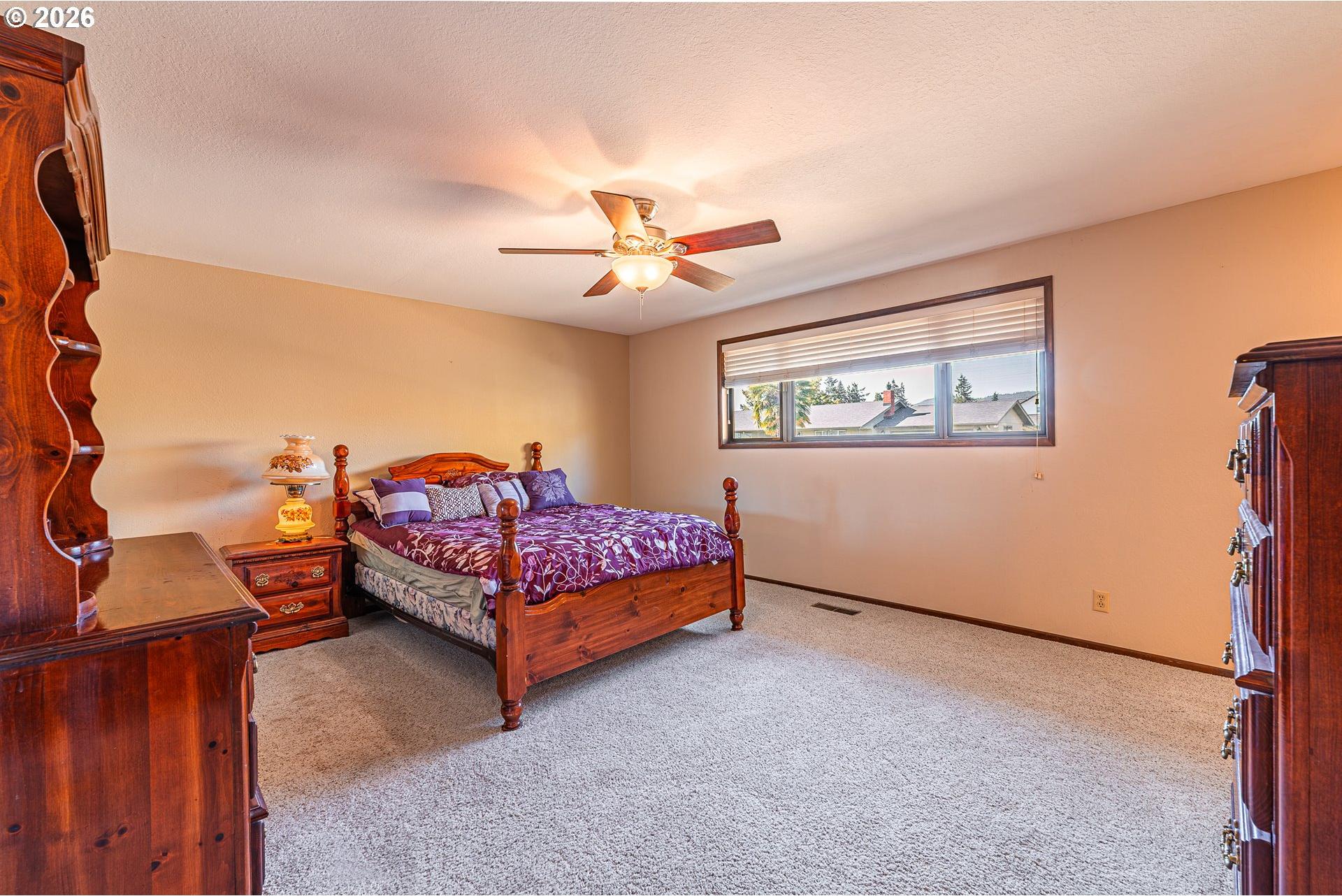 2053 Firth Avenue Springfield, OR 97477 - Photo 22 of 29 Gallery Image 22