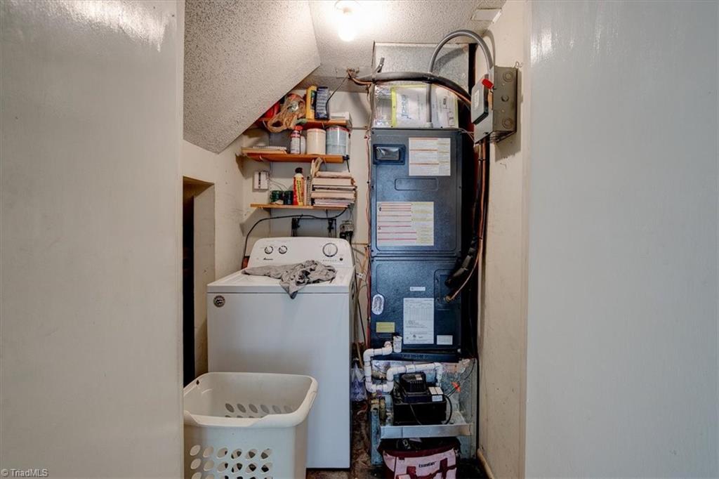 5733 Bramblegate Road, Unit H Greensboro, NC 27409 - Photo 14 of 15 Gallery Image 14