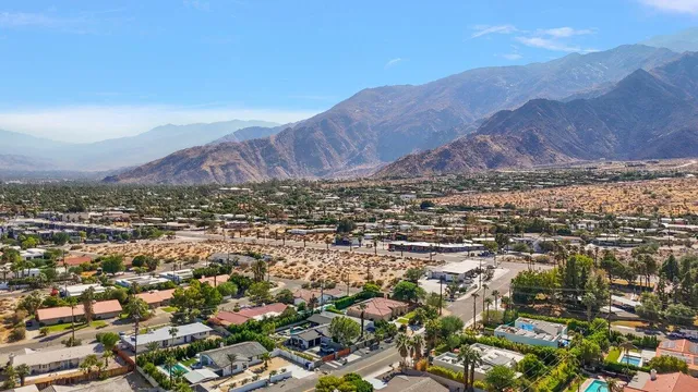 $1,190,000 | 565 West Yorba Road, Palm Springs, CA 92262