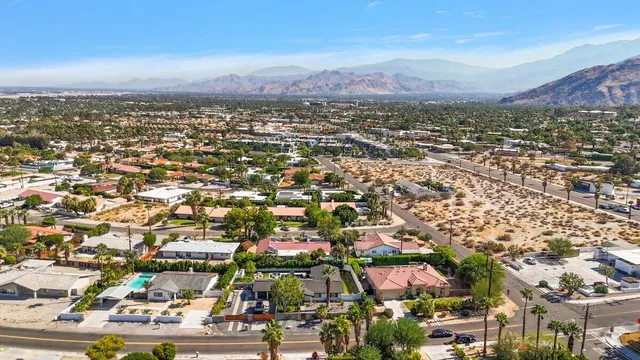 $1,190,000 | 565 West Yorba Road, Palm Springs, CA 92262