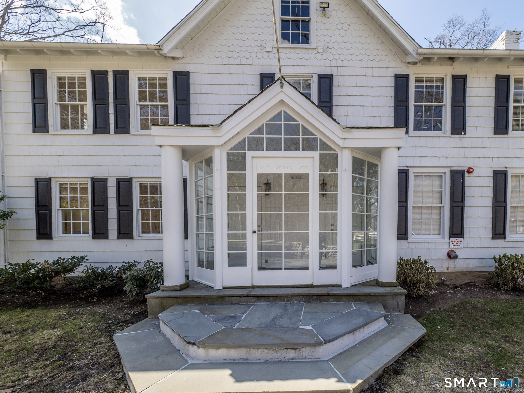 523 Danbury Road, Unit D Wilton, CT 06897 - Photo 2 of 17