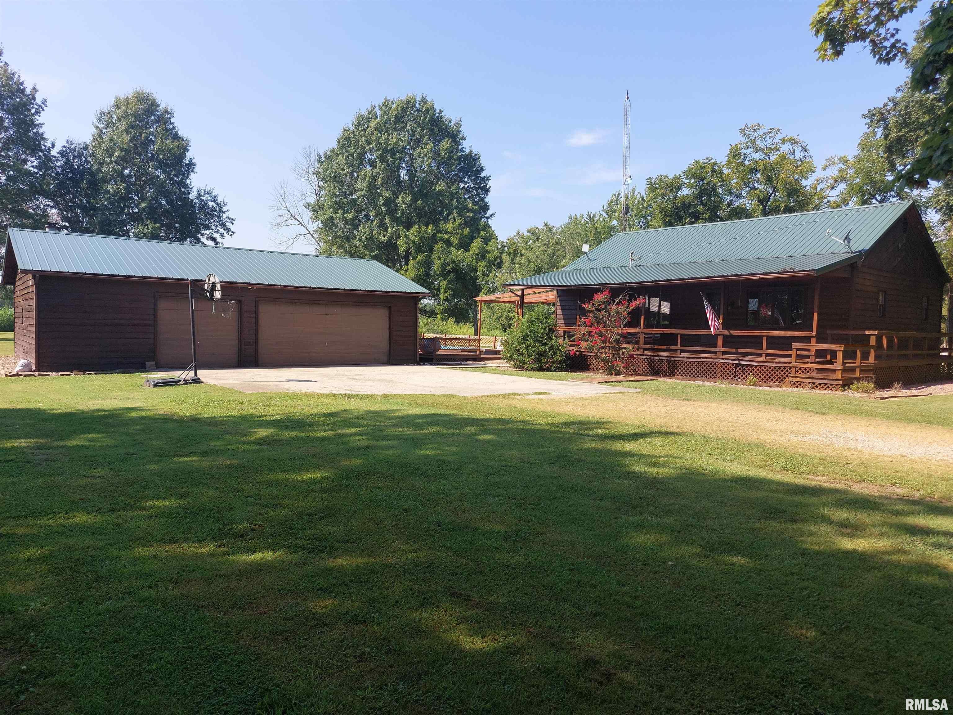 9485 East Redwood Road Mount Vernon, IL 62864 - Photo 1 of 39