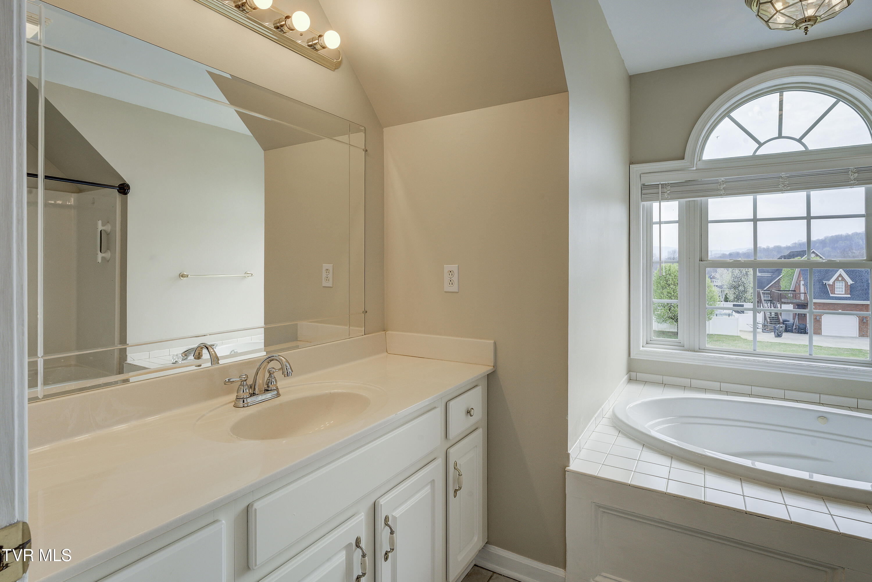 239 Brown Circle Blountville, TN 37617 - Photo 31 of 65 Brown-28