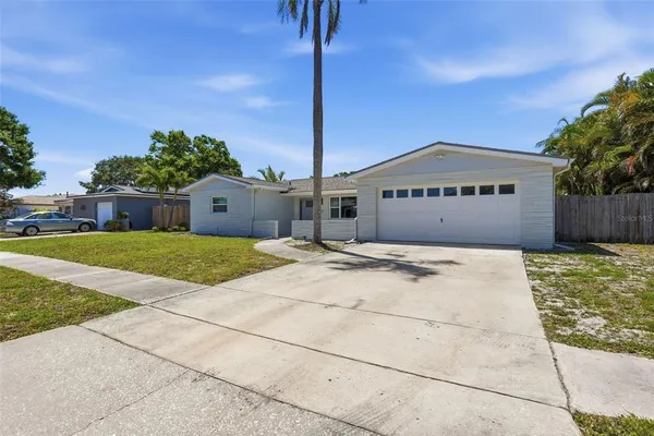 $570,000 | 9276 79th Avenue North, Seminole, FL 33777