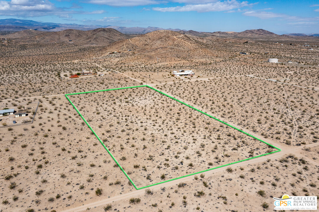 2325 Celeste Joshua Tree, CA 92252 - Photo 1 of 3 a view of a city