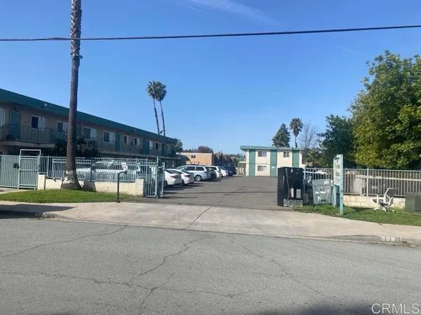 $400,000 | 908 South Sunshine Avenue, Unit 16, El Cajon, CA 92020