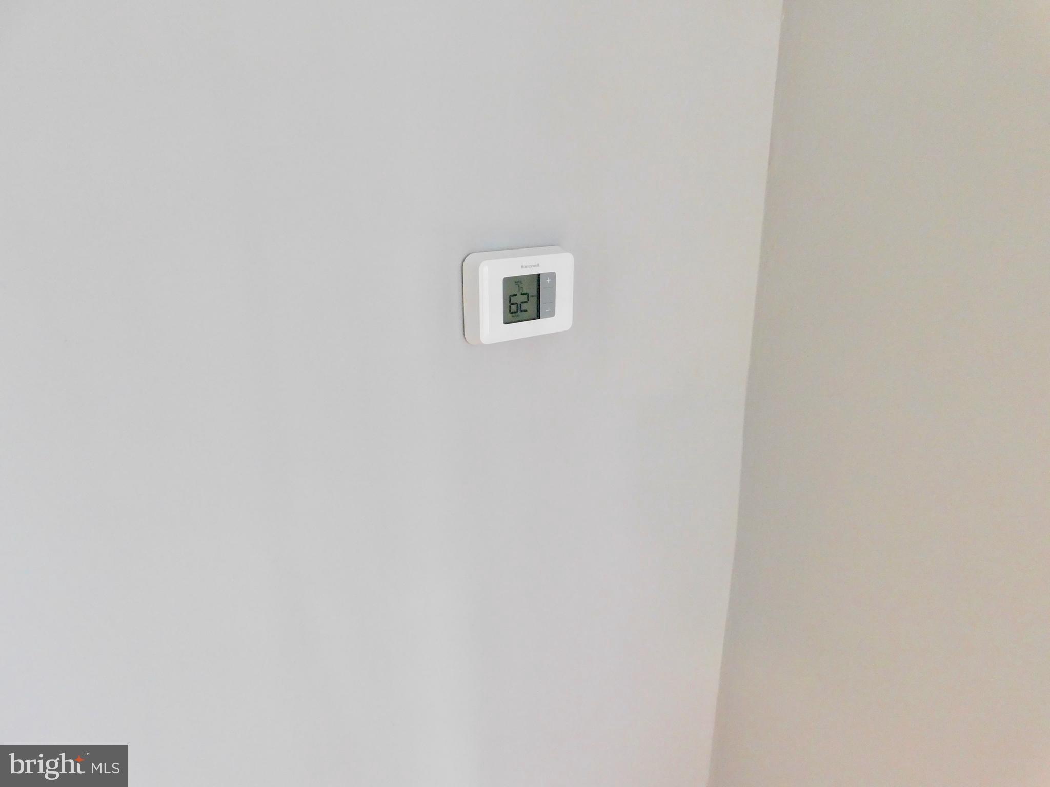 9114 Canterbury Riding, Unit 131 Laurel, MD 20723 - Photo 6 of 21 HVAC controls in Dining Room