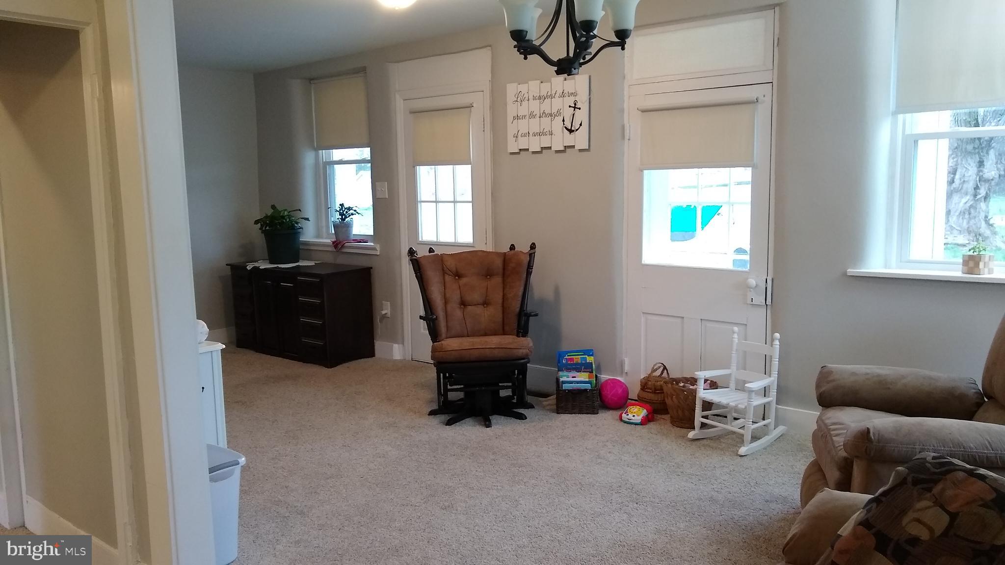 118 Race Street Lititz, PA 17543 - Photo 14 of 56 Living Room - L-Shaped, Very Spacious