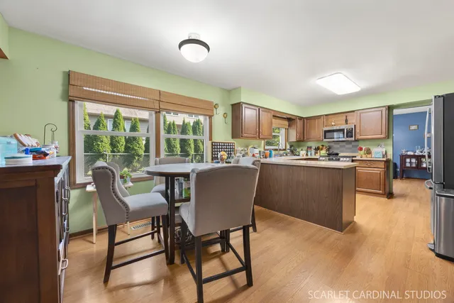 $479,900 | 4705 Elm Street, Lisle, IL 60532