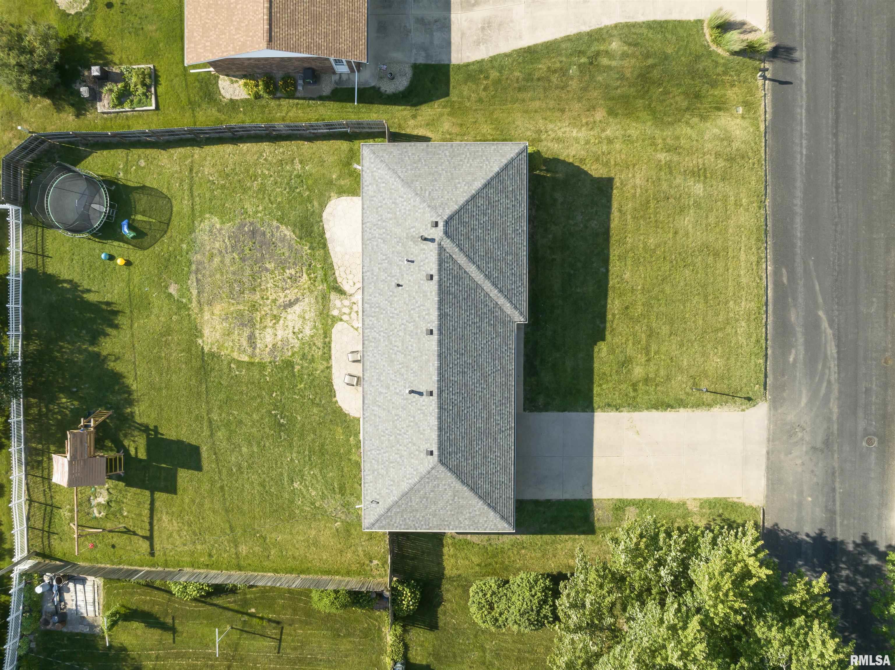 405 Daniel Parkway Washington, IL 61571 - Photo 41 of 45