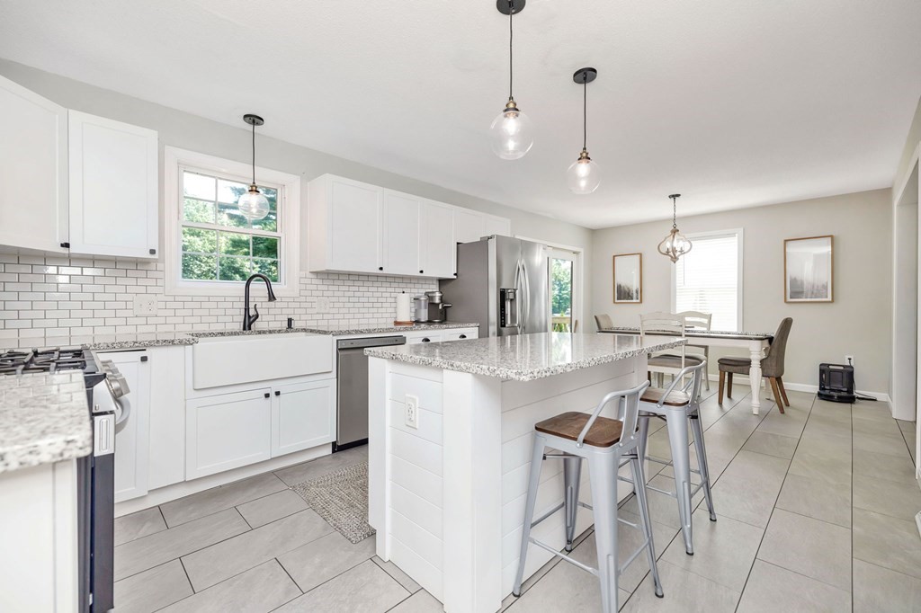 42 Observer Street Springfield, MA 01104 - Photo 10 of 32 Gallery Image 10