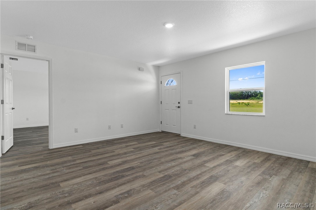 2159 West Nicholas Shane Drive Dunnellon, FL 34434 - Photo 9 of 38 Living Room