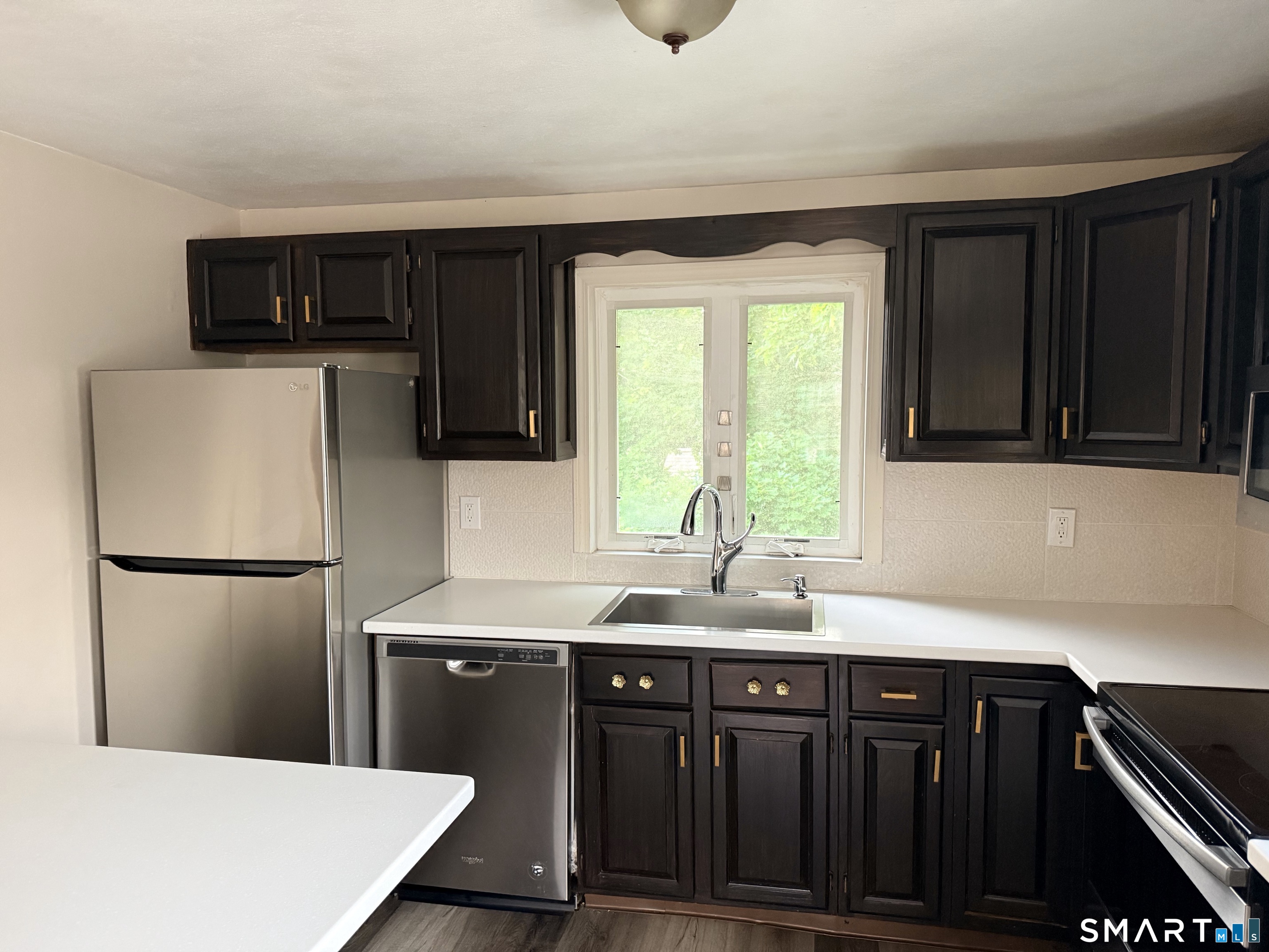 4 Ray Street Seymour, CT 06483 - Photo 5 of 16