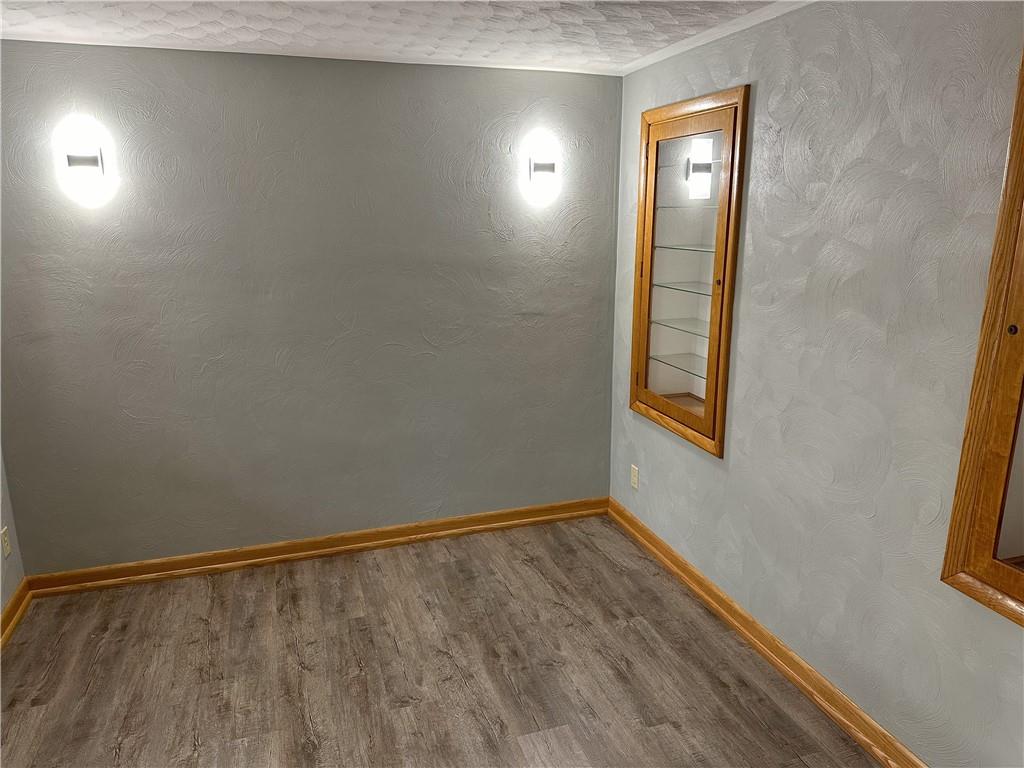 728 North Pike Road Cabot, PA 16023 - Photo 9 of 26