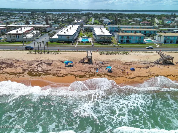$239,519 | 2820 Ocean Shore Boulevard, Unit 15, Ormond Beach, FL 32176