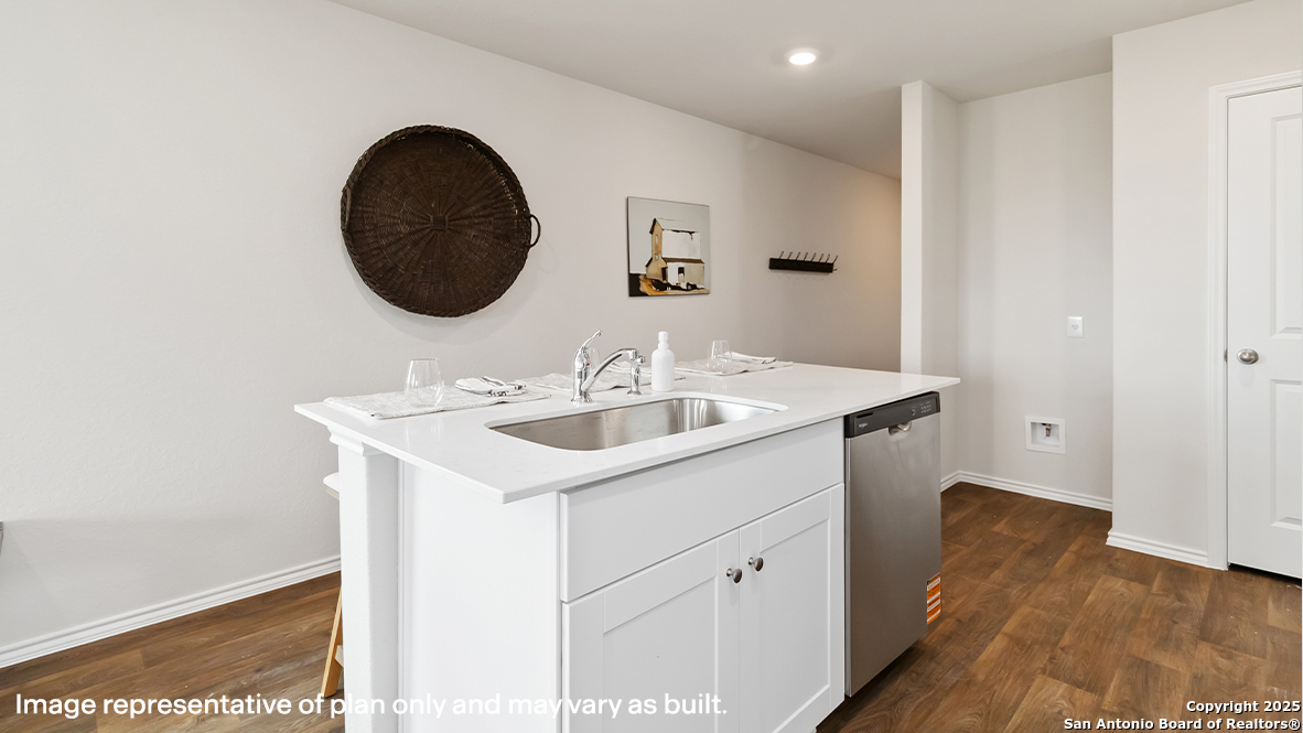 5320 Blacktail Road Converse, TX 78109 - Photo 11 of 50 a utility room with a sink and a mirror