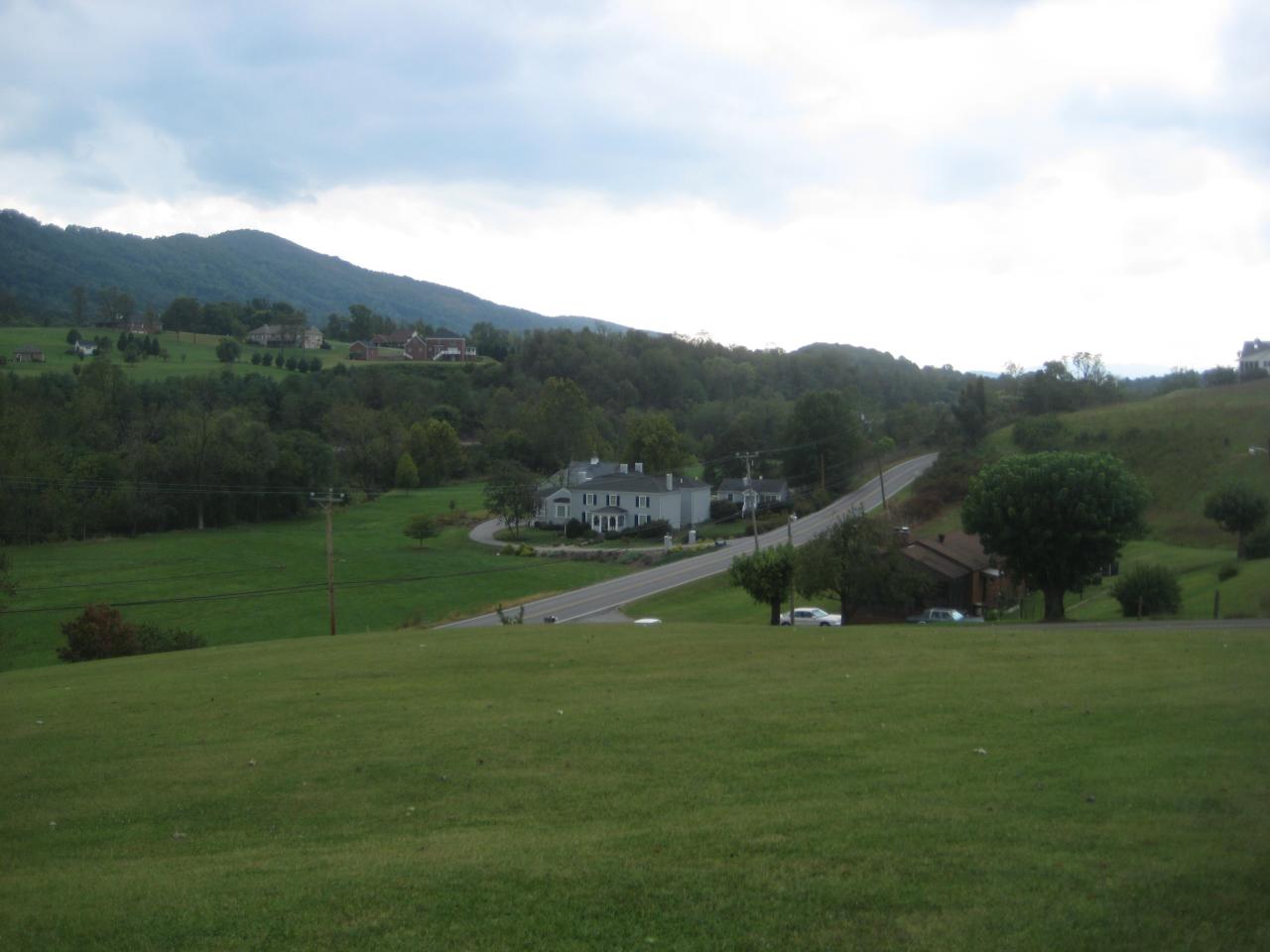 1159 Webster Road Roanoke, VA 24012 - Photo 14 of 16 Views