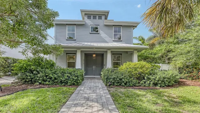 $899,000 | 2410 Prospect Street, Sarasota, FL 34239