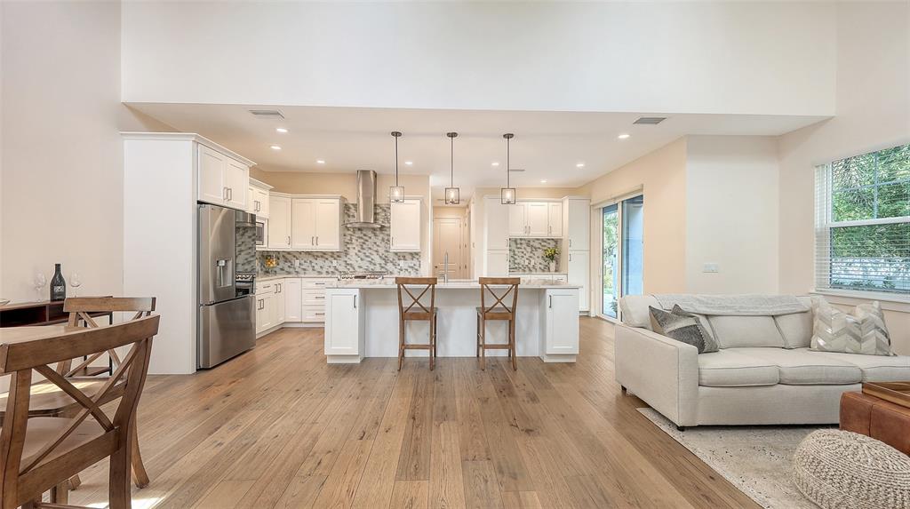 2410 Prospect Street Sarasota, FL 34239 - Photo 13 of 67