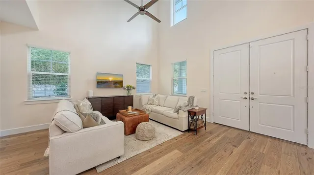 $899,000 | 2410 Prospect Street, Sarasota, FL 34239