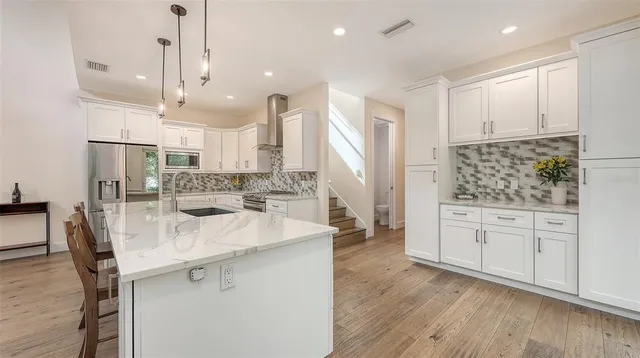 $899,000 | 2410 Prospect Street, Sarasota, FL 34239