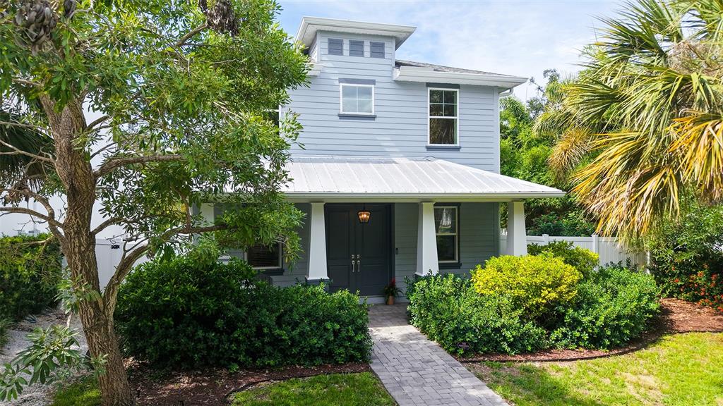 2410 Prospect Street Sarasota, FL 34239 - Photo 2 of 67