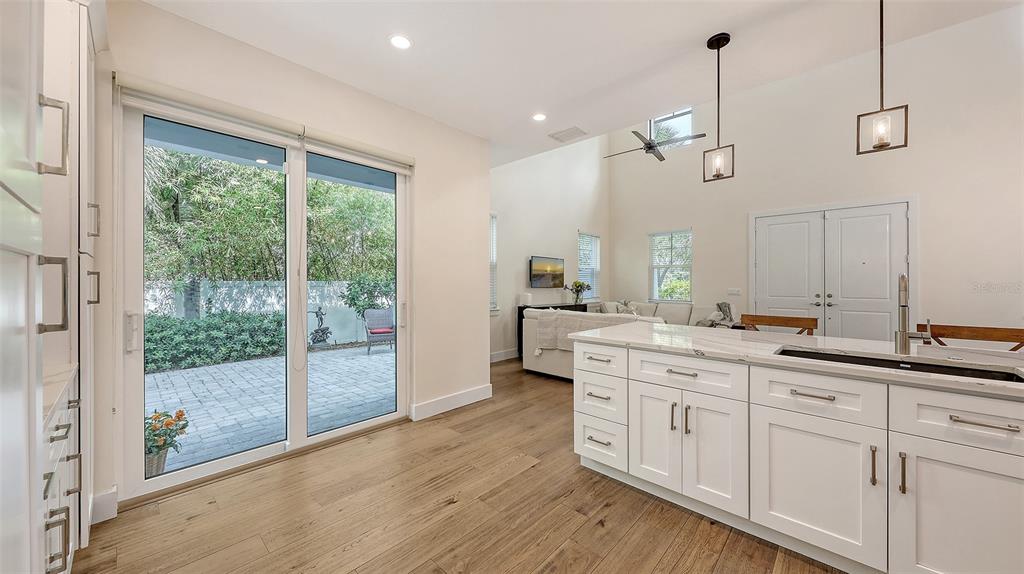 2410 Prospect Street Sarasota, FL 34239 - Photo 22 of 67