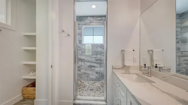 $899,000 | 2410 Prospect Street, Sarasota, FL 34239